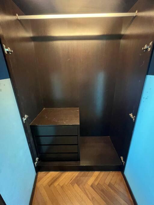 2bedroom Seaview @ Straits Quay *