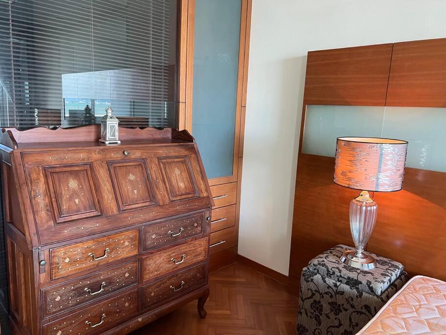 2bedroom Seaview @ Straits Quay
