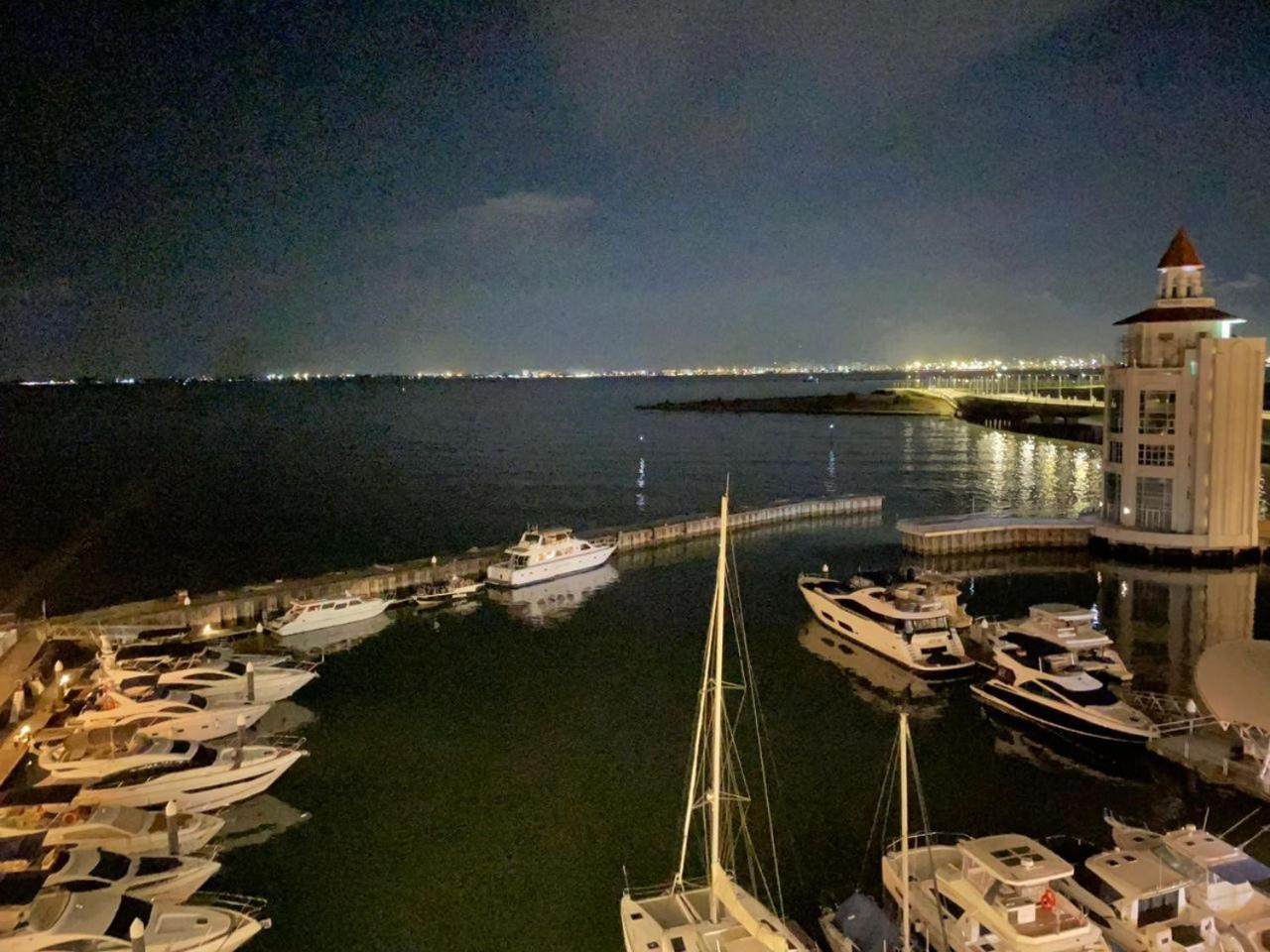 2bedroom Seaview @ Straits Quay